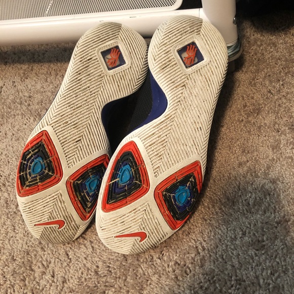 Nike Kyrie 3 Kyrache light Very clean! - Picture 3 of 3